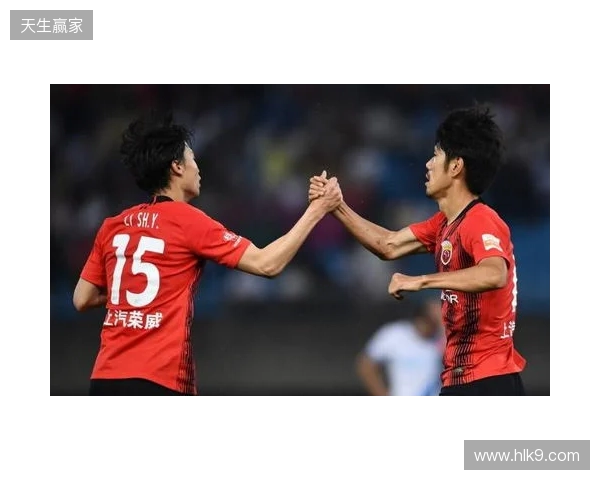 半场-玉昆暂3-0泰山 奥斯卡双响卡约闪击克雷桑中框+失误被断 半场-玉昆暂3-0泰山 奥斯卡双响卡约闪击克雷桑中框+失误被断